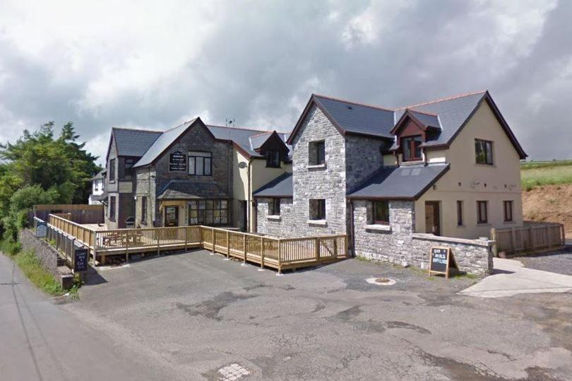 Green Bridge Inn Pendine Luaran gambar